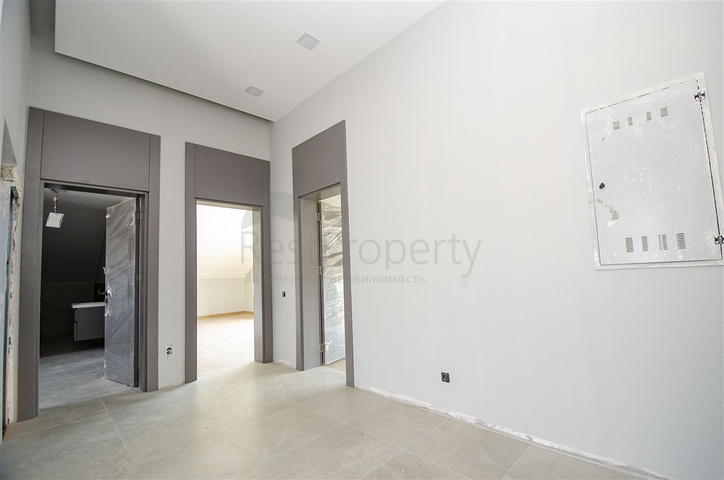 فيلات في المرحلة النهائية من البناء في منطقة كونيالتي