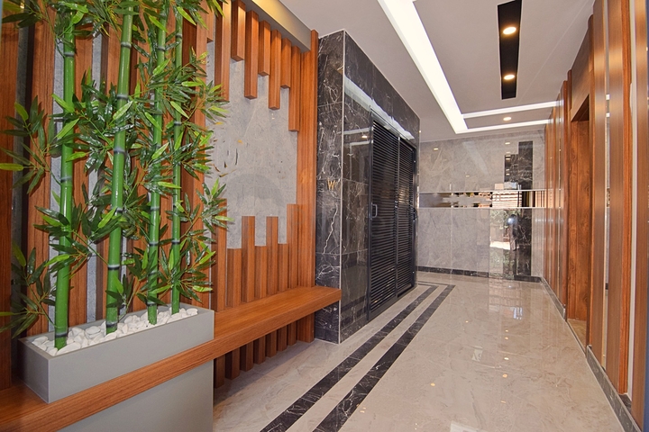 مشروع قيد الإنشاء في وسط مدينة أنطاليا