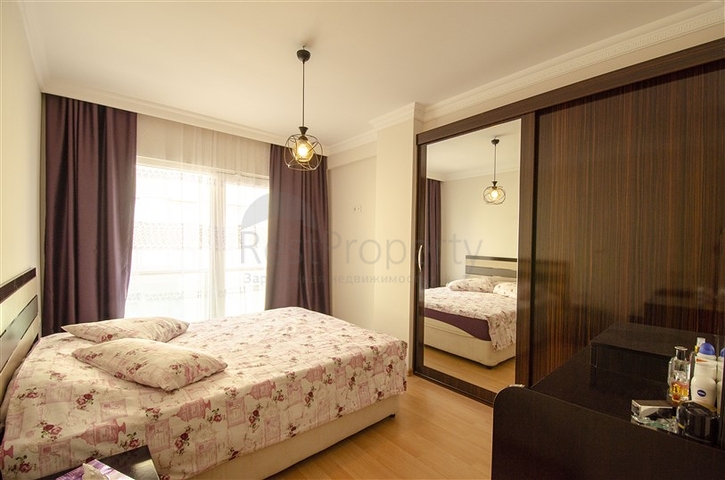 شقة 2 + 1  في مجمع 600 متر إلى البحر في أنطاليا