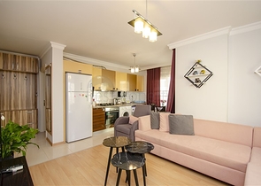 شقة 2 + 1  في مجمع 600 متر إلى البحر في أنطاليا