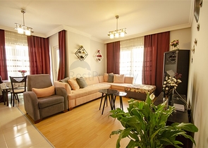 شقة 2 + 1  في مجمع 600 متر إلى البحر في أنطاليا