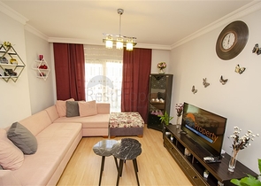 شقة 2 + 1  في مجمع 600 متر إلى البحر في أنطاليا