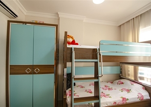 شقة 2 + 1  في مجمع 600 متر إلى البحر في أنطاليا