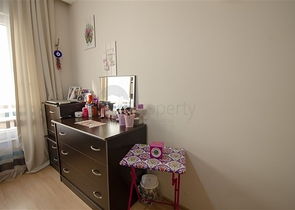 شقة 2 + 1  في مجمع 600 متر إلى البحر في أنطاليا