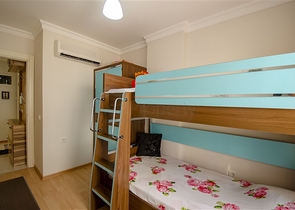 شقة 2 + 1  في مجمع 600 متر إلى البحر في أنطاليا