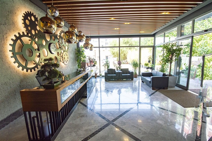 مباني تجارية للبيع في وسط انطاليا