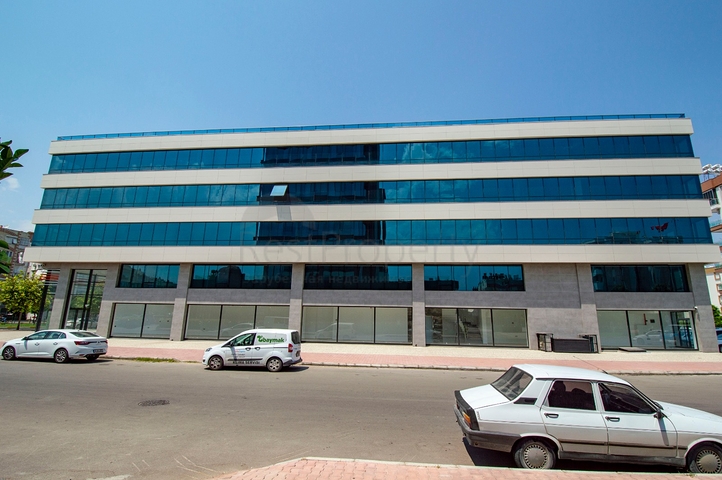 مباني تجارية للبيع في وسط انطاليا