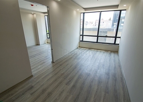 مباني تجارية للبيع في وسط انطاليا