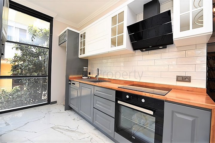 مجمع سكني حديث في مركز الانيا 