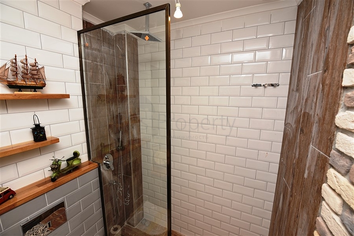 مجمع سكني حديث في مركز الانيا 