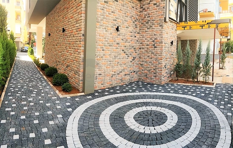 مجمع سكني حديث في مركز الانيا 