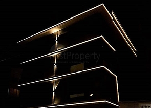 مجمع سكني حديث في مركز الانيا 