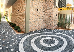 مجمع سكني حديث في مركز الانيا 