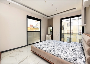 مجمع سكني حديث في مركز الانيا 