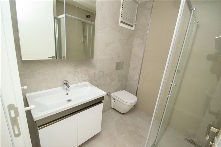 شقق 2 + 1 و 4 + 1 في مجمع في غوزيلوبا لارا