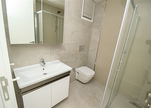 شقق 2 + 1 و 4 + 1 في مجمع في غوزيلوبا لارا