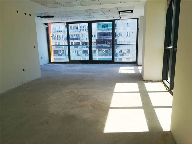 مكاتب للبيع في وسط انطاليا 