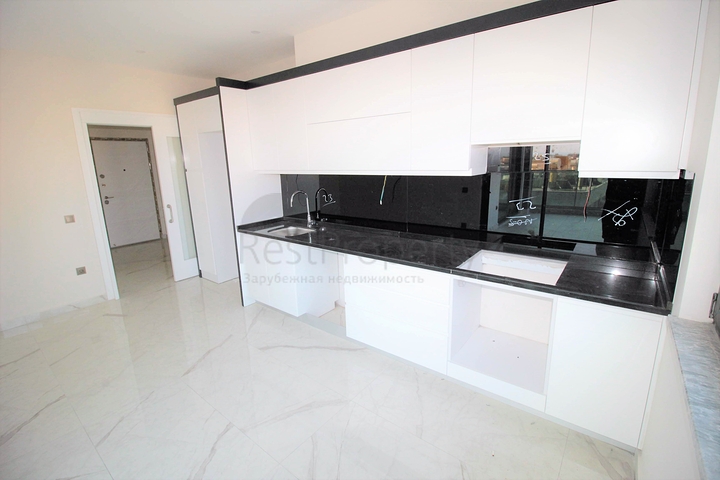 شقة ثلاث غرف وصالة ضمن مجمع حديث في مركز الانيا