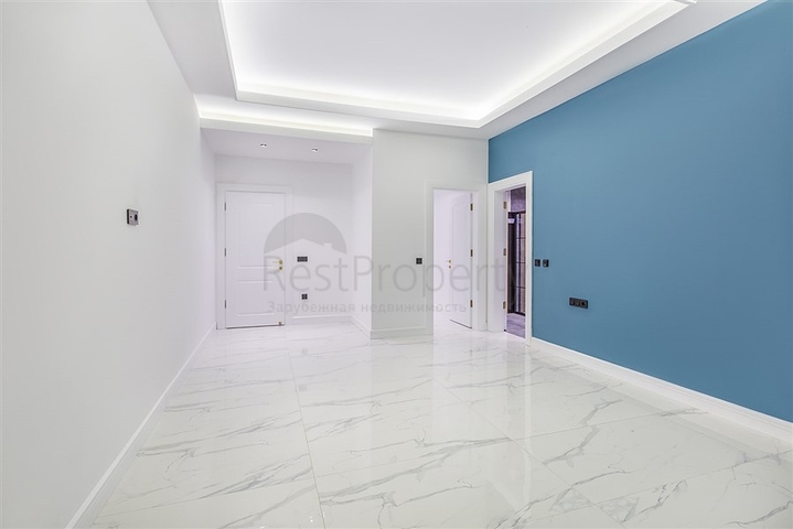 فلل فاخرة - مع اطلالة بحرية ساحرة في مركز الانيا 