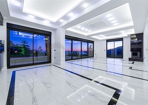 فلل فاخرة - مع اطلالة بحرية ساحرة في مركز الانيا 