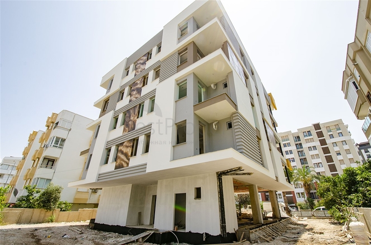 مشروع استثماري 150 متر من البحر مع أقساط بدون فوائد 