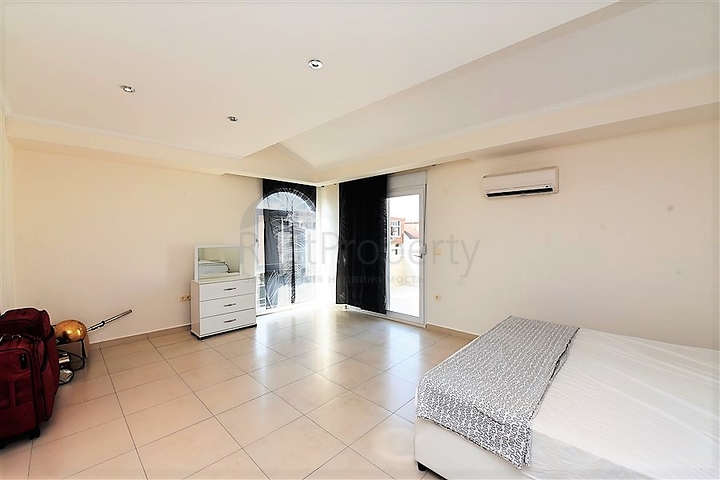 شقة  دوبلكس غرفتين وصالة مفروشة ضمن مجمع خمس نجوم في افسلار / الانيا 