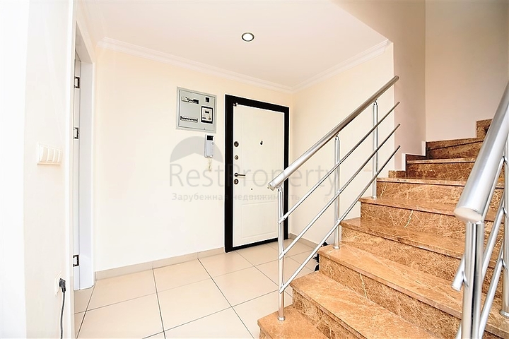 شقة  دوبلكس غرفتين وصالة مفروشة ضمن مجمع خمس نجوم في افسلار / الانيا 