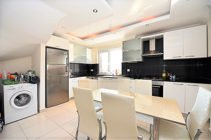 شقة  دوبلكس غرفتين وصالة مفروشة ضمن مجمع خمس نجوم في افسلار / الانيا 