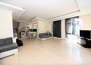 شقة  دوبلكس غرفتين وصالة مفروشة ضمن مجمع خمس نجوم في افسلار / الانيا 