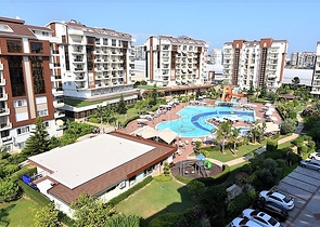 شقة  دوبلكس غرفتين وصالة مفروشة ضمن مجمع خمس نجوم في افسلار / الانيا 