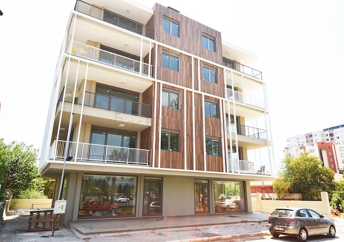 شقق 2 + 1 واسعة في وسط أنطاليا 