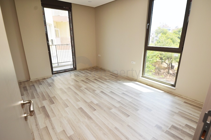 شقق 2 + 1 واسعة في وسط أنطاليا 