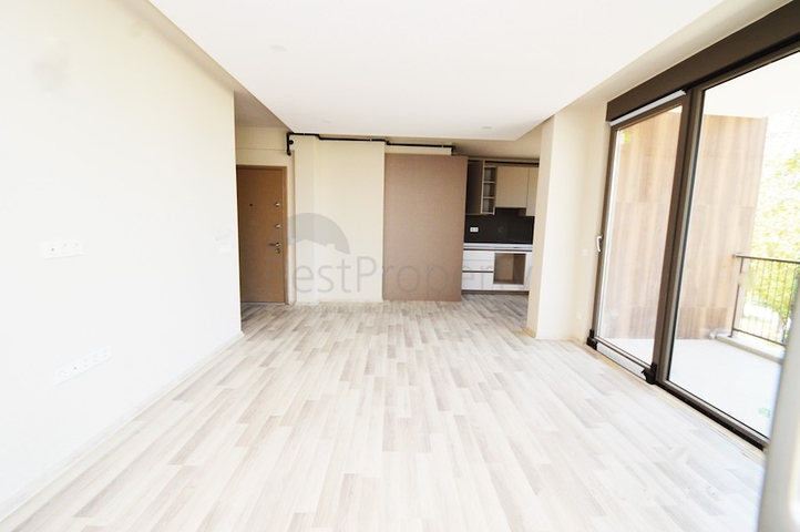 شقق 2 + 1 واسعة في وسط أنطاليا 