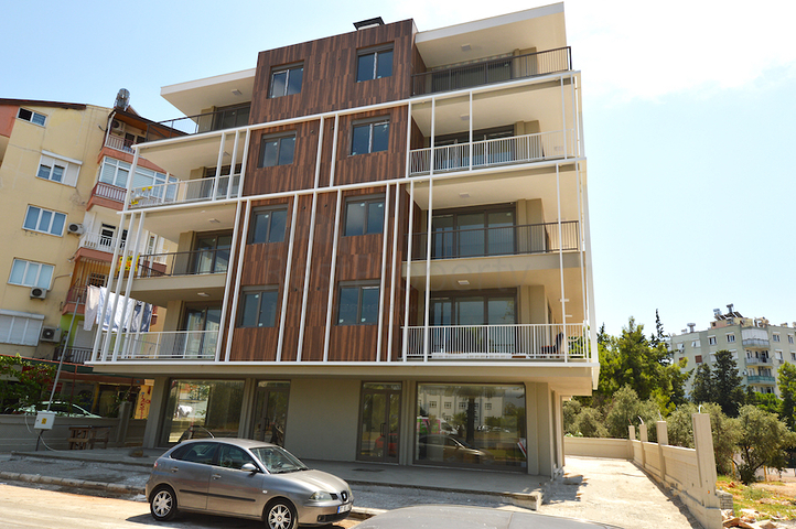 شقق 2 + 1 واسعة في وسط أنطاليا 