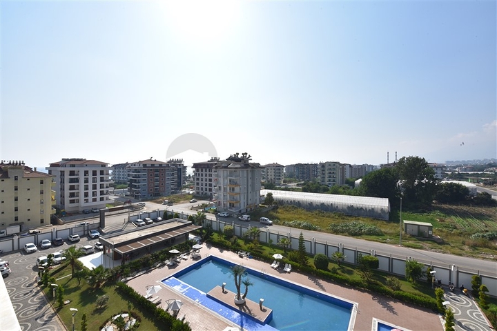 دوبلكس عائلية من تصميم اربع غرف وصالة ضمن مجمع حديث في كاستل / الانيا 