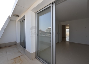 دوبلكس عائلية من تصميم اربع غرف وصالة ضمن مجمع حديث في كاستل / الانيا 