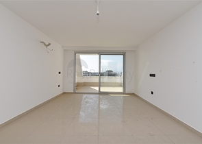 دوبلكس عائلية من تصميم اربع غرف وصالة ضمن مجمع حديث في كاستل / الانيا 