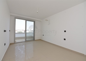 دوبلكس عائلية من تصميم اربع غرف وصالة ضمن مجمع حديث في كاستل / الانيا 