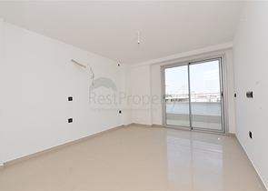 دوبلكس عائلية من تصميم اربع غرف وصالة ضمن مجمع حديث في كاستل / الانيا 