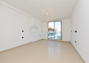 دوبلكس عائلية من تصميم اربع غرف وصالة ضمن مجمع حديث في كاستل / الانيا 