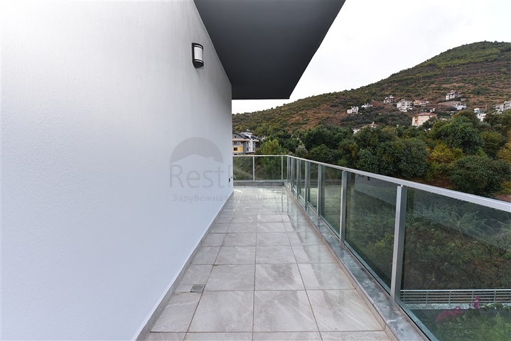 فلل حديثة - ملائمة للحصول على الجنسية التركية - في الانيا 