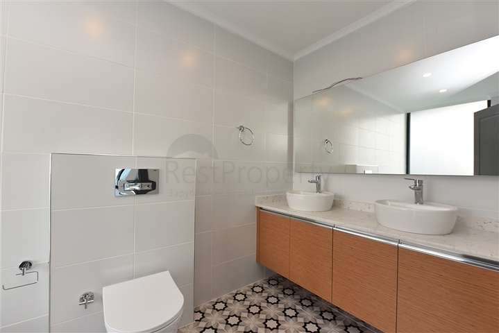 فلل حديثة - ملائمة للحصول على الجنسية التركية - في الانيا 