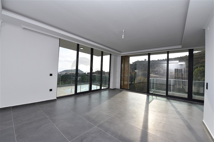 فلل حديثة - ملائمة للحصول على الجنسية التركية - في الانيا 