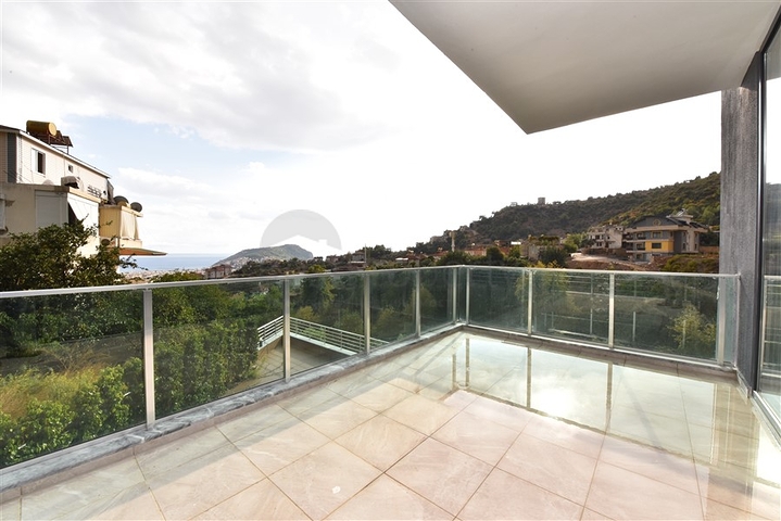 فلل حديثة - ملائمة للحصول على الجنسية التركية - في الانيا 