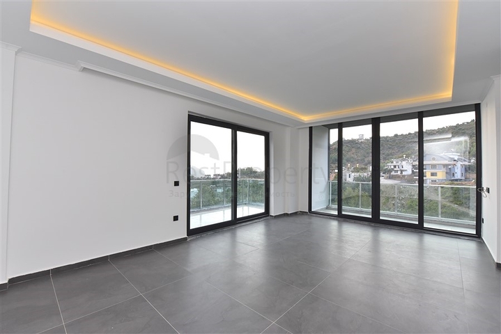 فلل حديثة - ملائمة للحصول على الجنسية التركية - في الانيا 