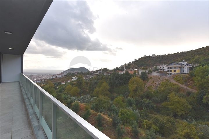 فلل حديثة - ملائمة للحصول على الجنسية التركية - في الانيا 