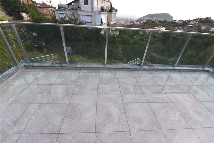 فلل حديثة - ملائمة للحصول على الجنسية التركية - في الانيا 