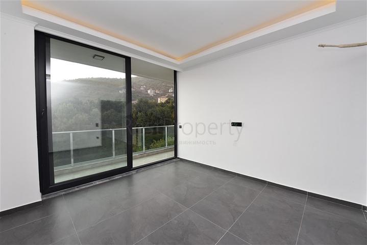 فلل حديثة - ملائمة للحصول على الجنسية التركية - في الانيا 