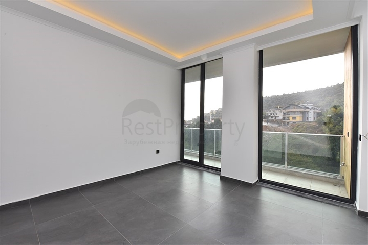 فلل حديثة - ملائمة للحصول على الجنسية التركية - في الانيا 