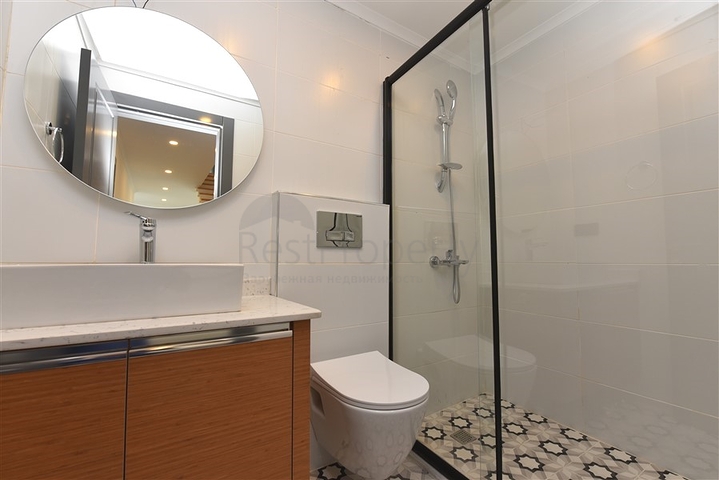 فلل حديثة - ملائمة للحصول على الجنسية التركية - في الانيا 